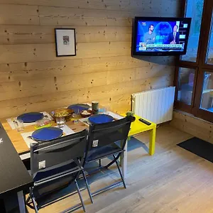 Confortable Style Chalet, Lary Soulan Centre Village, 6 Nuits Minimum Appartement Saint-Lary-Soulan